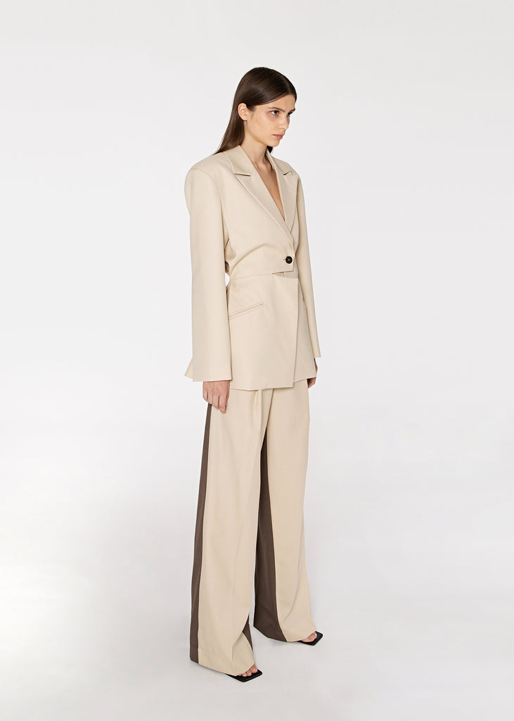 Waist-Pleated Blazer in Beige 